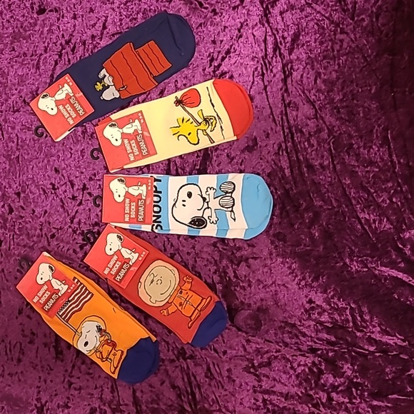 Peanuts Accessories - Peanuts No Show Socks Size 9 - 11 Lot of 5